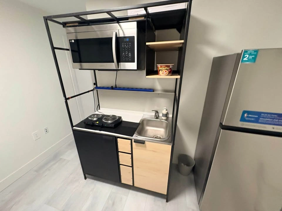 1 Bed 1 Bath - House - photo 3