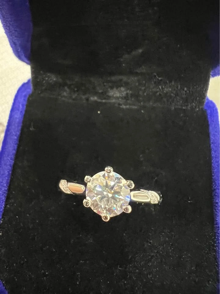1 Carat Moissanite Engagement Ring 4-9 |Certified & Diamond Test - photo 2