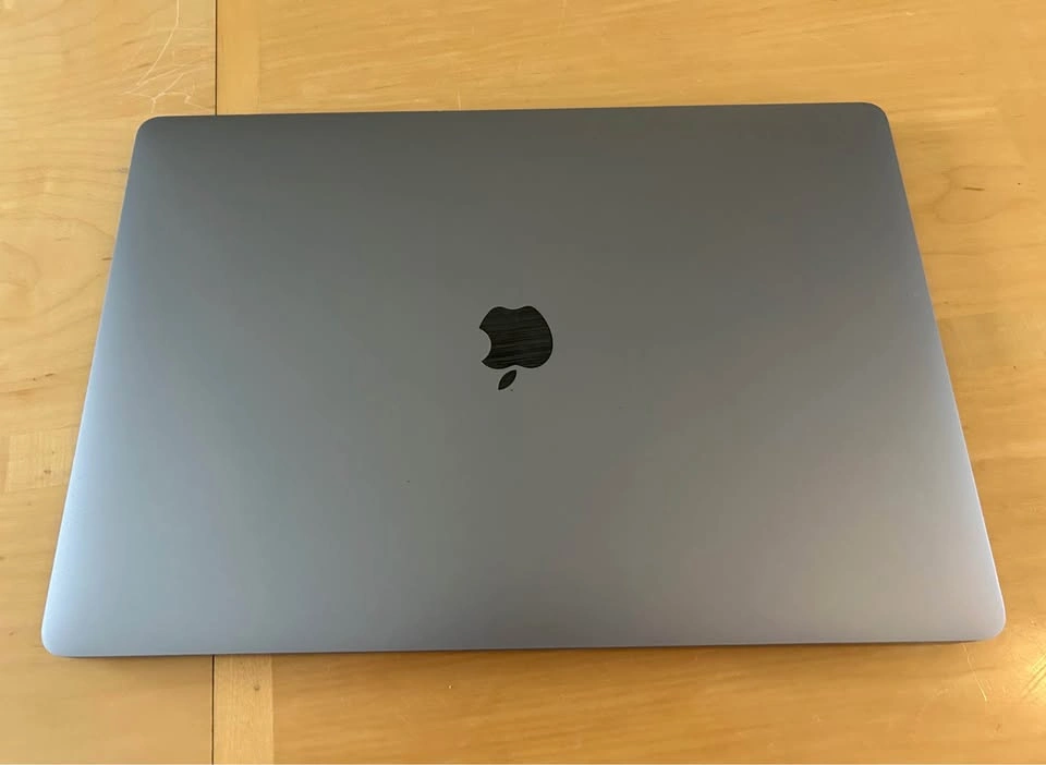 Perfect condition 16” MB Pro with touchbar! - photo 3