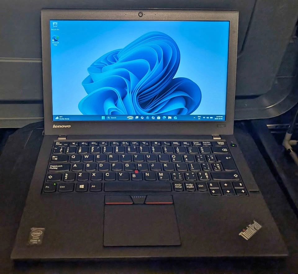 Lenovo X250 i5-5300U 2.30GHz 8G/120G Win 11 Pro + Office
