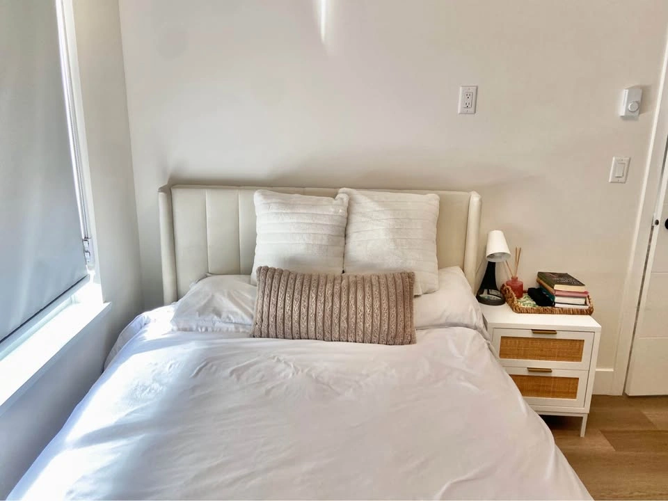 Full Bed Frame + Mattress – Cream Upholstered Headboard - photo 3