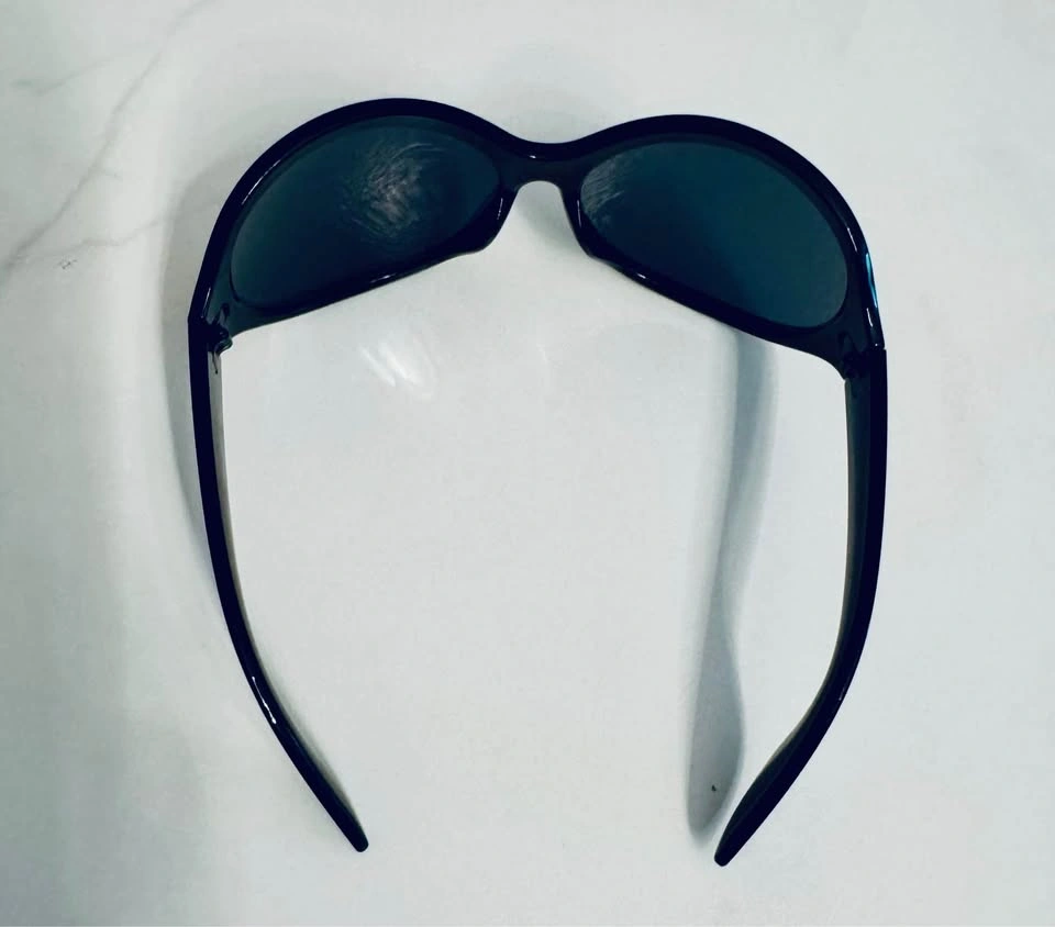 Black Cat-Eye Wrap Sunglasses - photo 2