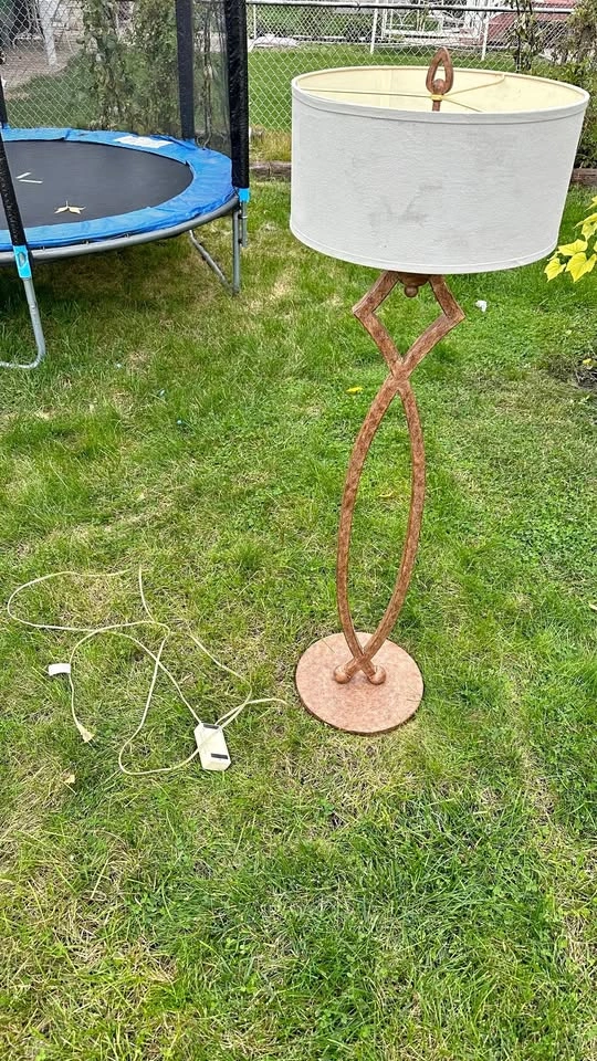 Metal Floor lamp