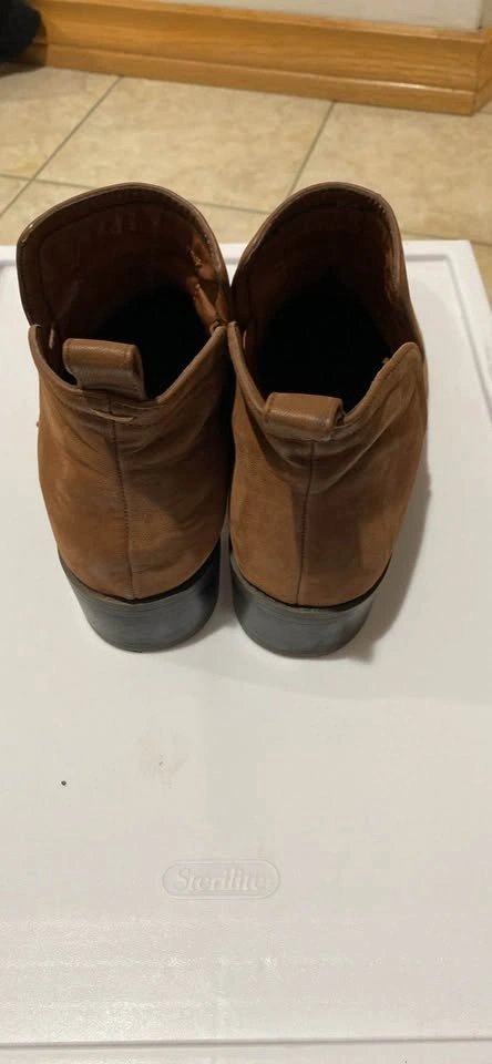 Lexi & Abbie Brown Ankle Booties - photo 3