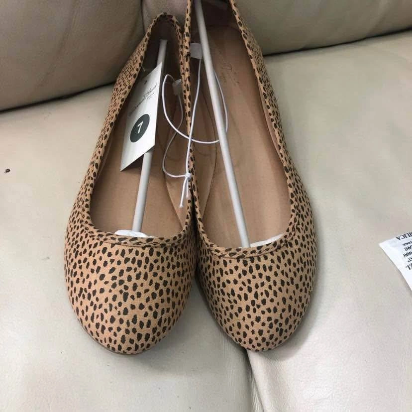 New Universal Thread Leopard Print Ballet Flats Size 7 - photo 3