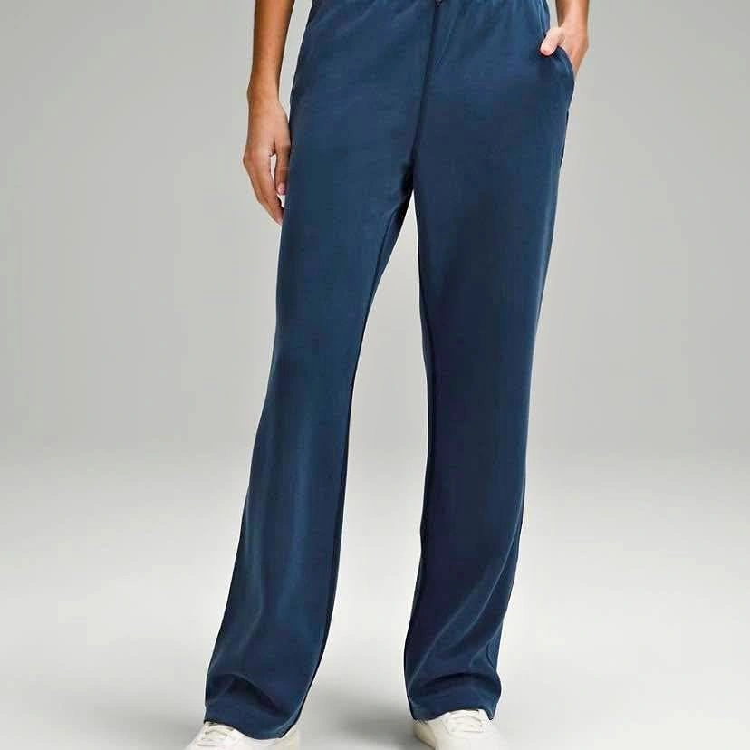 Lululemon Softstreme High-Rise pant size 14
