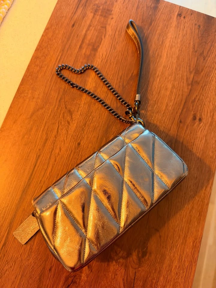 Coach Metallic Silver Pillow Tabby Shoulder Bag Wristlet 19 - photo 3