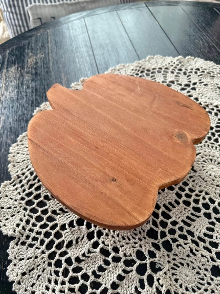 Wooden Pumpkin Shaped Riser - photo 2