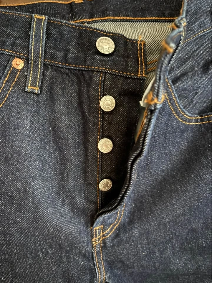 High Waisted Levi Jeans - photo 5