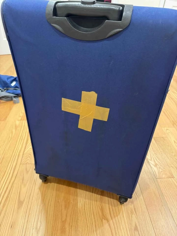 Travel suitcase - photo 2