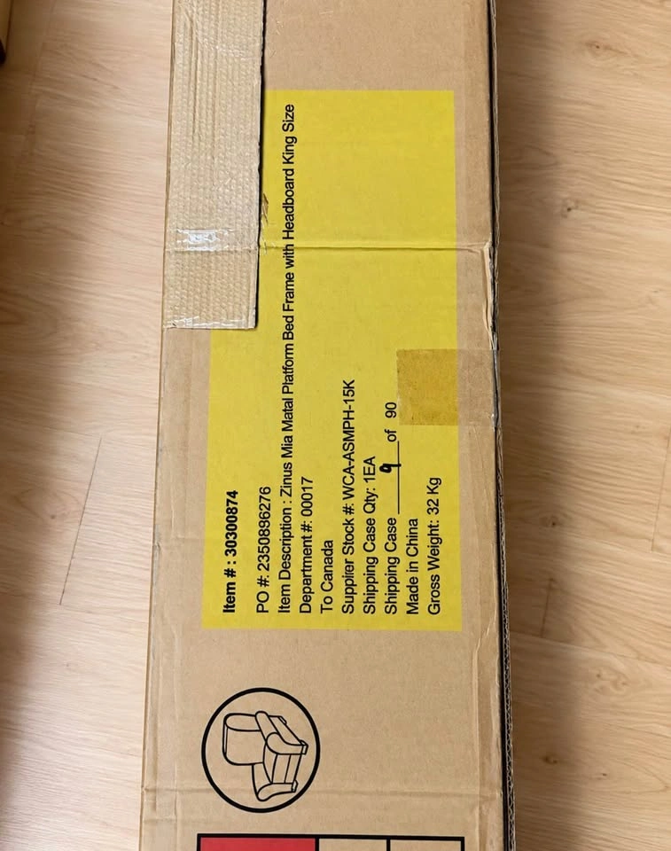King size bed frame - Zinus - Brand New - photo 2
