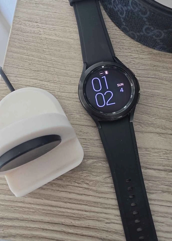 Samsung Galaxy Watch4 Classic - photo 4