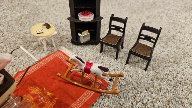 Vintage Dolls House Furniture & Accessories - photo 2