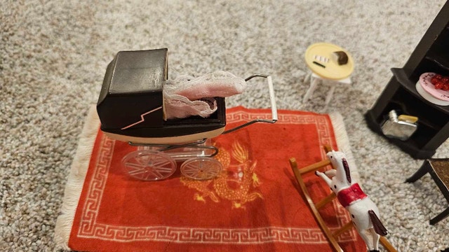 Vintage Dolls House Furniture & Accessories - photo 3