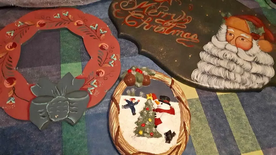 Wood Christmas wall decor thumbnail