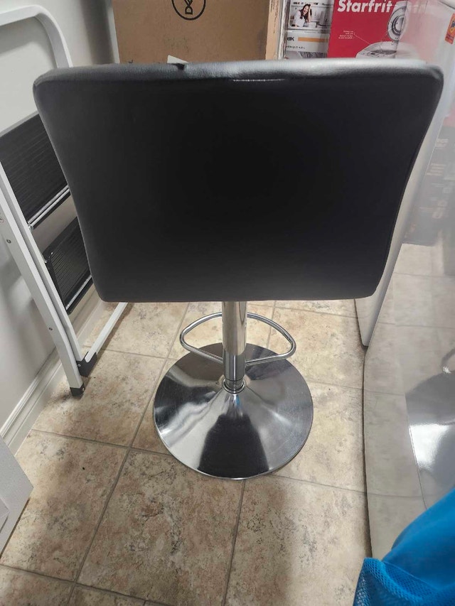 Adjustable Black Bar Stool - photo 2