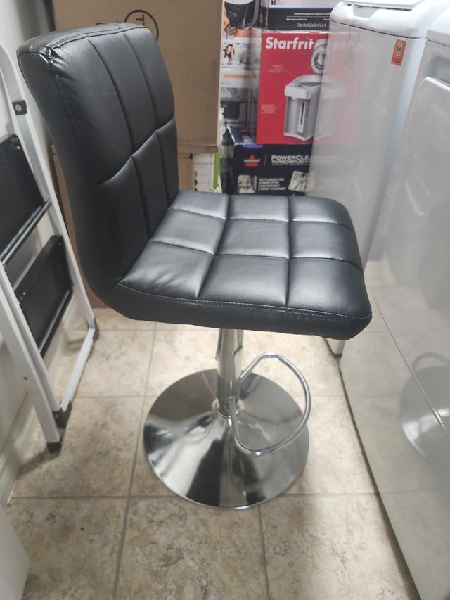 Adjustable Black Bar Stool - photo 3