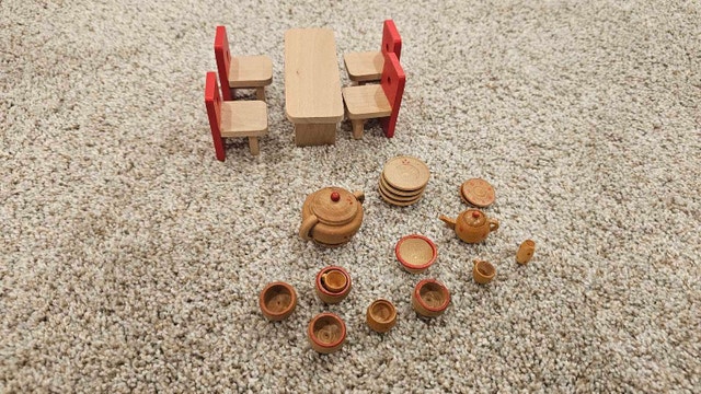 Wooden Dolls House Dining Table, Chairs & Large Tea Set