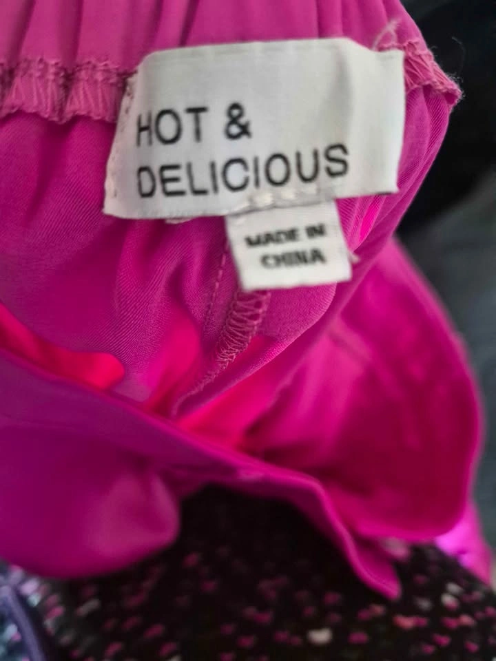 Hot & Delicious Alicia DiMichele Pink Satin Cargo Pant Set - photo 4