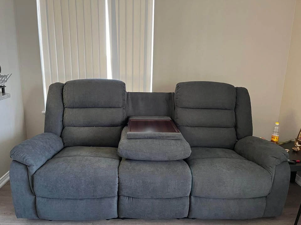 Harper Recliner Sofa – Grey – Excellent Condition - photo 3