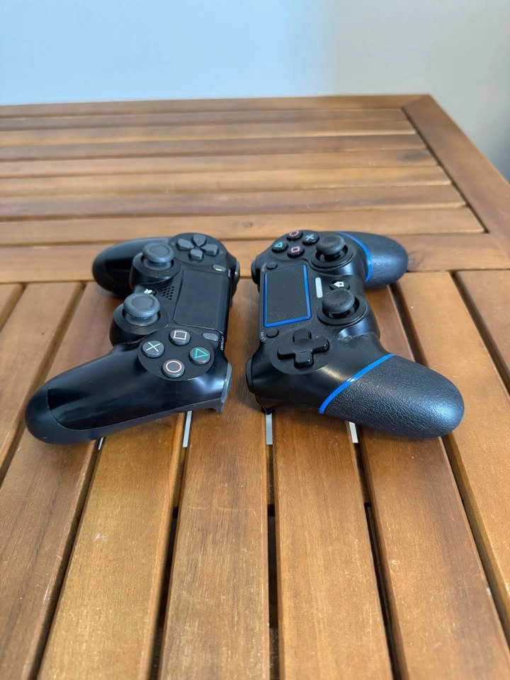 PS4 Slim 500GB Bundle + 2 Controllers + 3 Games - photo 2