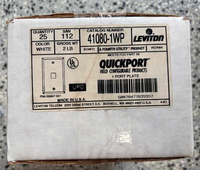 Leviton QuickPort Wall Plates 41080-1WP Box of 25 NEW - photo 2
