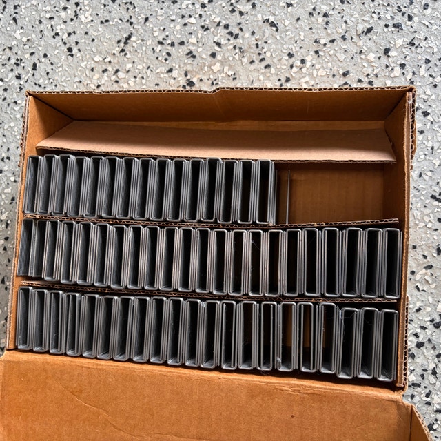 Bostitch BCS1516 2" Flooring Staples • ~5,200 Staples - photo 3