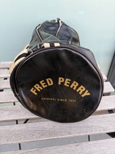 Fred Perry Classic Retro Barrel Duffle Black Bag - photo 3