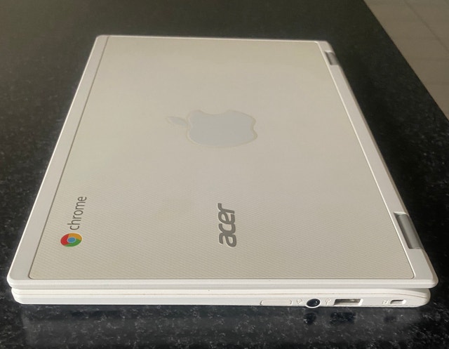 Acer Chromebook 11 /Like New/White - photo 2