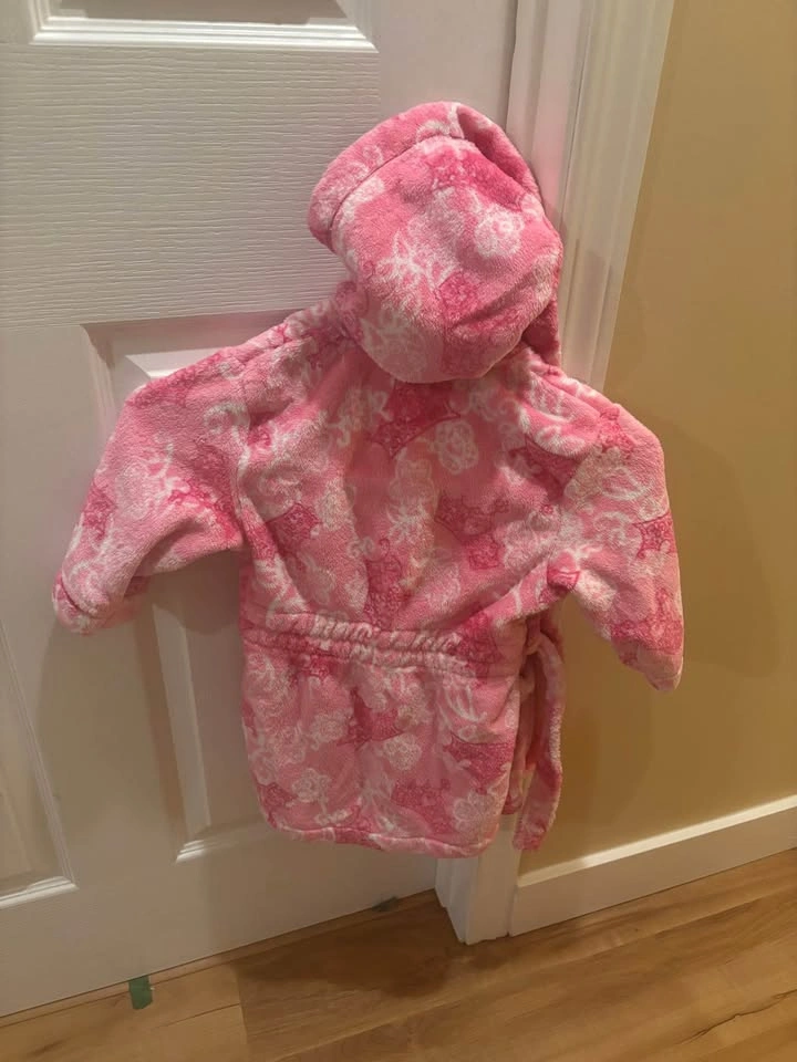 💗 Disney Girls’ Pink Robe – Size 2 - photo 2