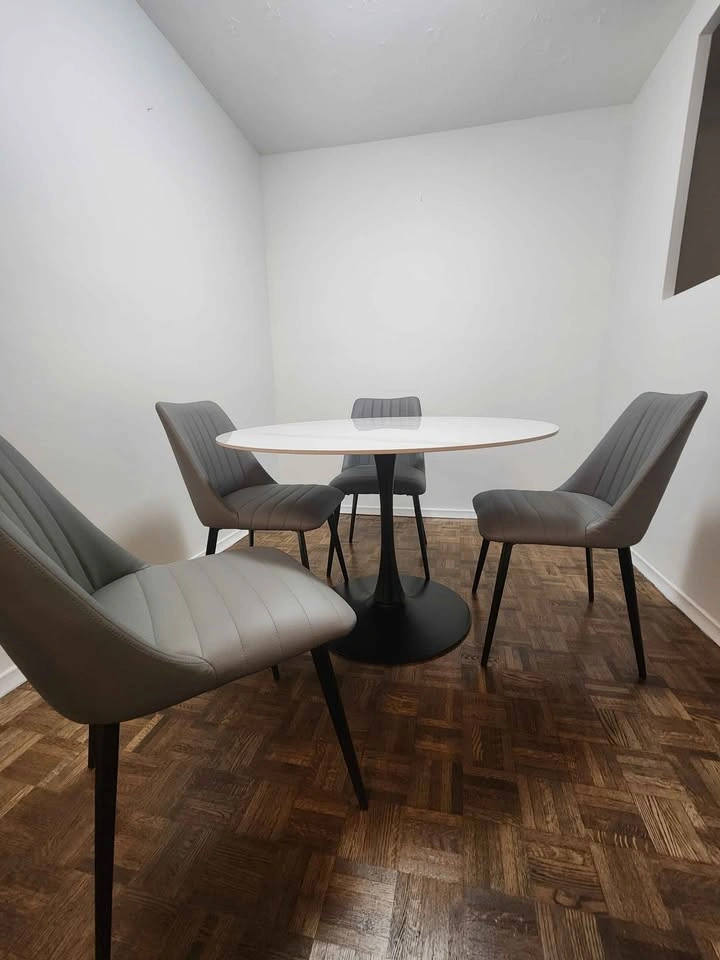 Dining table and chairs - photo 4