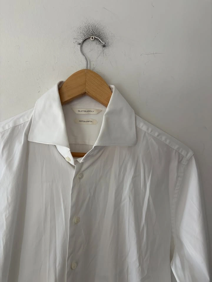 Suitsupply Cotton Stretch Button Up Classic White Shirt Size 16. - photo 2