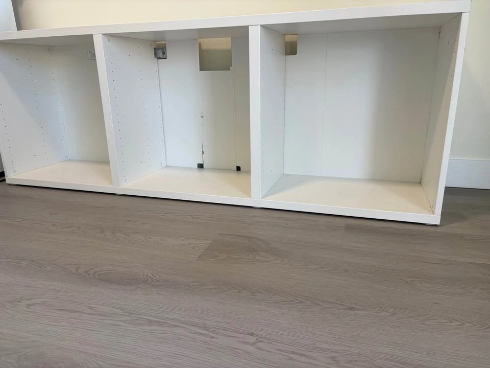 IKEA BESTÅ TV Bench - photo 3