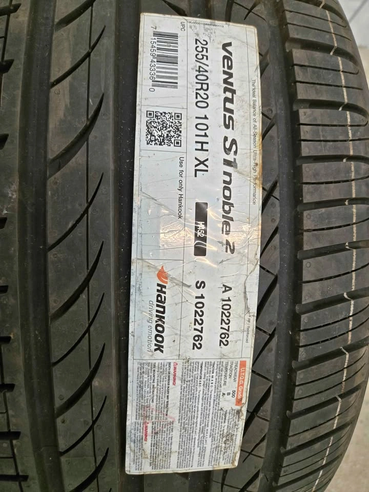 Hankook All Season Tire 255/40R20 - photo 3