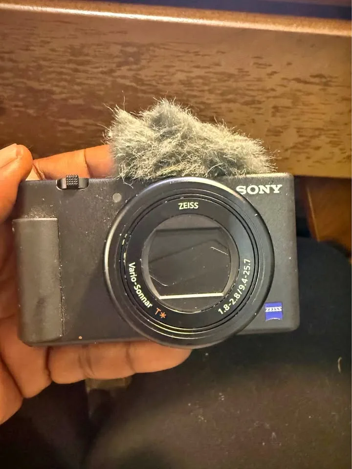 Sony ZV-1 Vlogging Camera + Sony Bluetooth Shooting Grip thumbnail