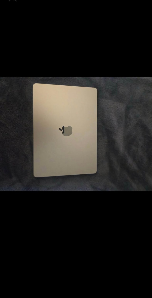 MacBook Air with M2 chip - photo 4