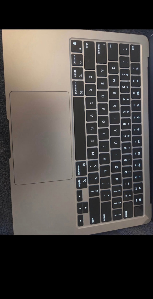 MacBook Air with M2 chip - photo 5