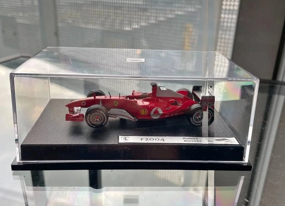 Hot Wheels Ferrari F2004 Rubens Barrichello Mattel 2000 1/43