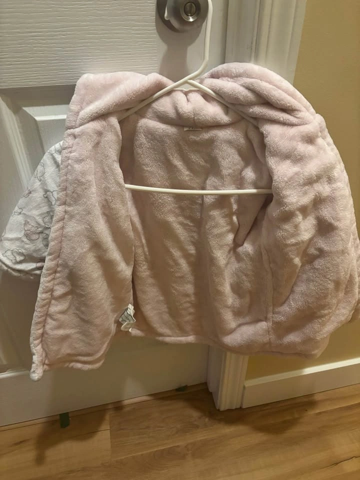Blankets & Beyond Elephant Baby Bathrobe Size 24M - photo 3