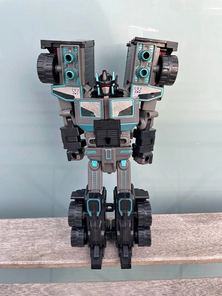 1994 Hasbro Takara Transformers RID Scourge Super Class Tanker T