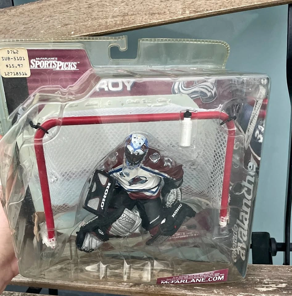 2001 McFarlane Toys Patrick Roy Colorado Avalanche NHL SERIES 1