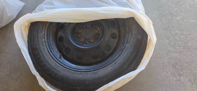 Michelin X-Ice winter tires with steel rims 235/60R18