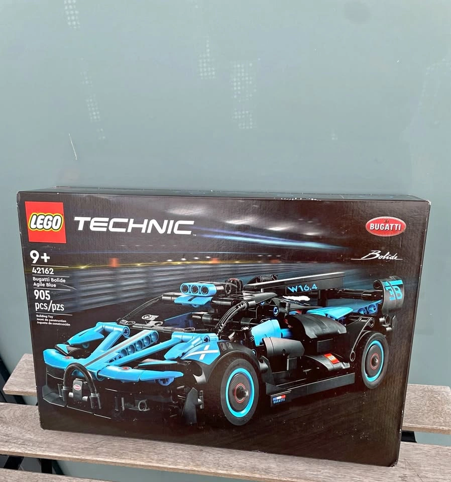 Lego Technic 42162 Bugatti Bolide Agile Blue NEW