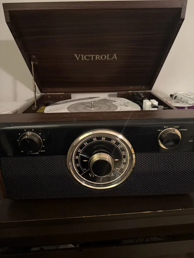 Victrola Record Player thumbnail