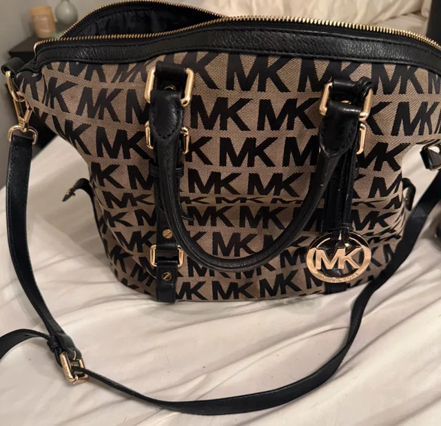Michael Kors Bag thumbnail