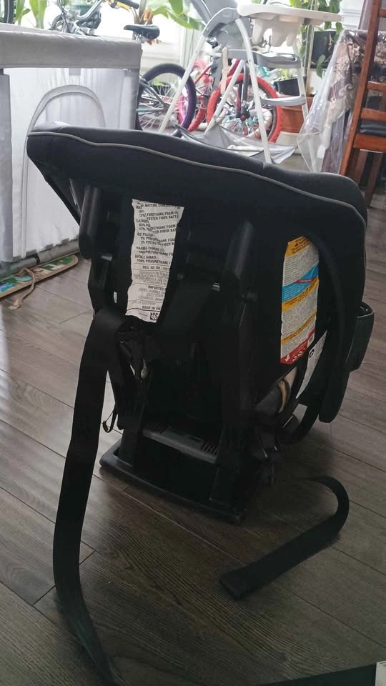 Safety 1st Convertible Car Seat - photo 3