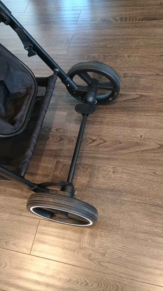 Semi-new baby stroller - photo 4