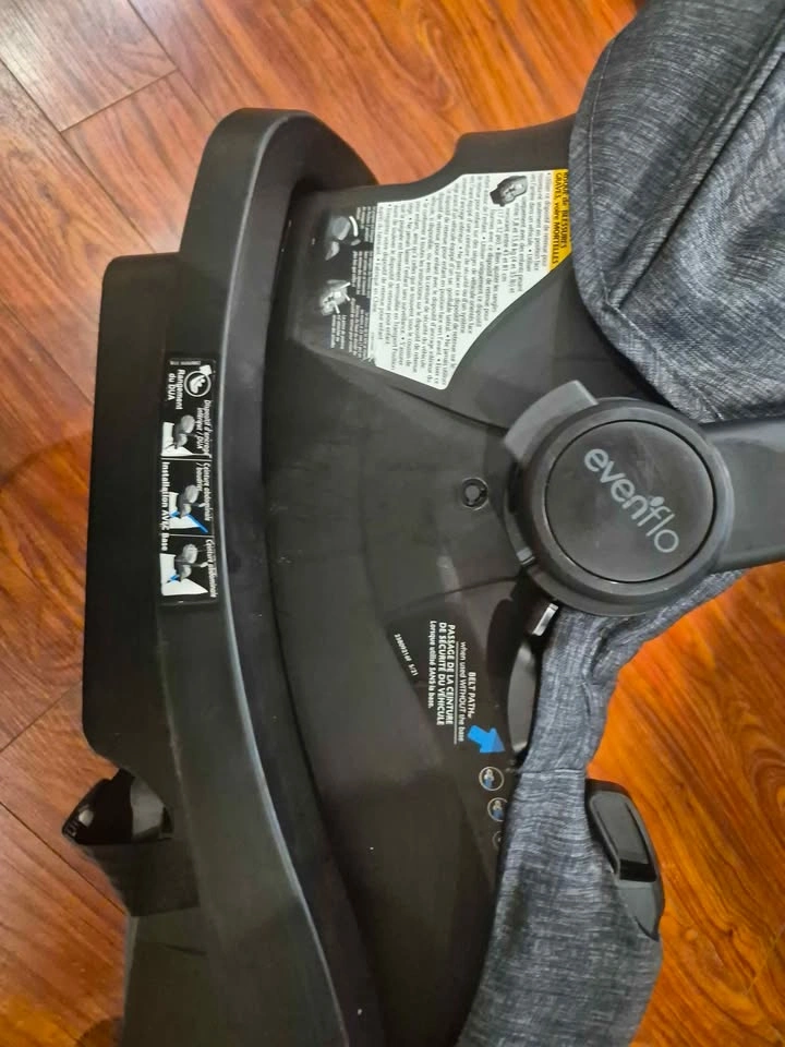 Evenflo Infant Car Seat - photo 2