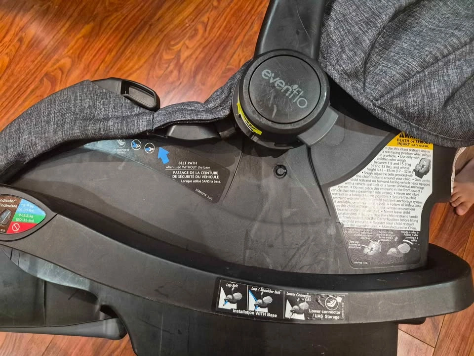 Evenflo Infant Car Seat - photo 3
