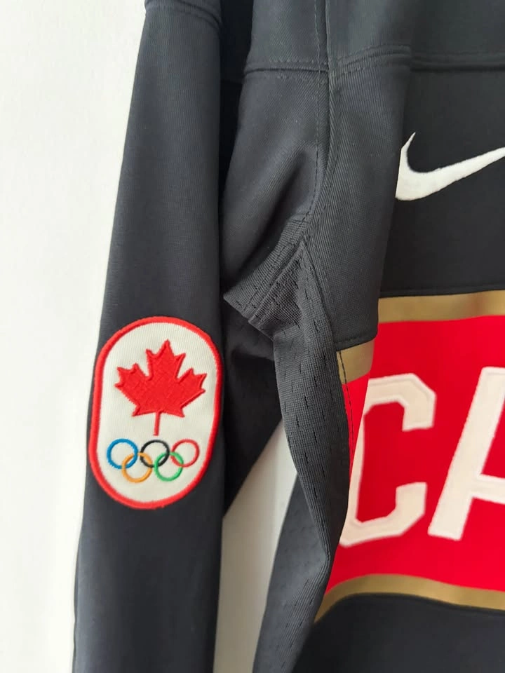 Nike Team Canada National Hockey 2014 Sochi Olympics Black Jerse - photo 4